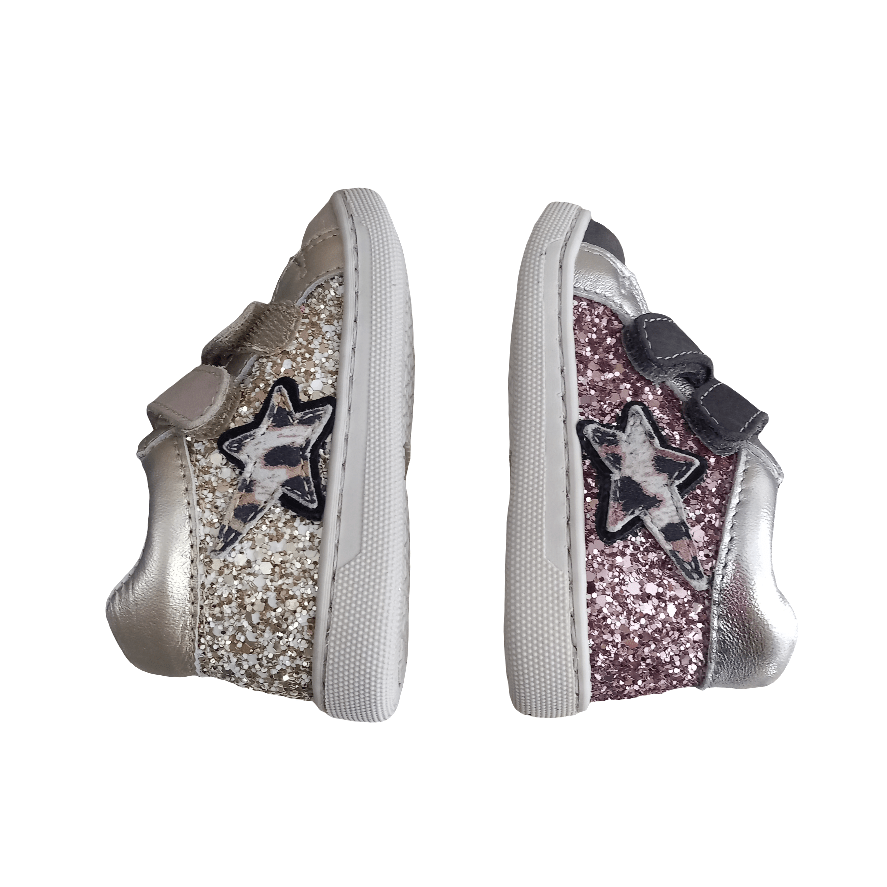 Sneakers bambina glitterate con stelle, chiusura a strappo, colori oro e rosa, suola bianca