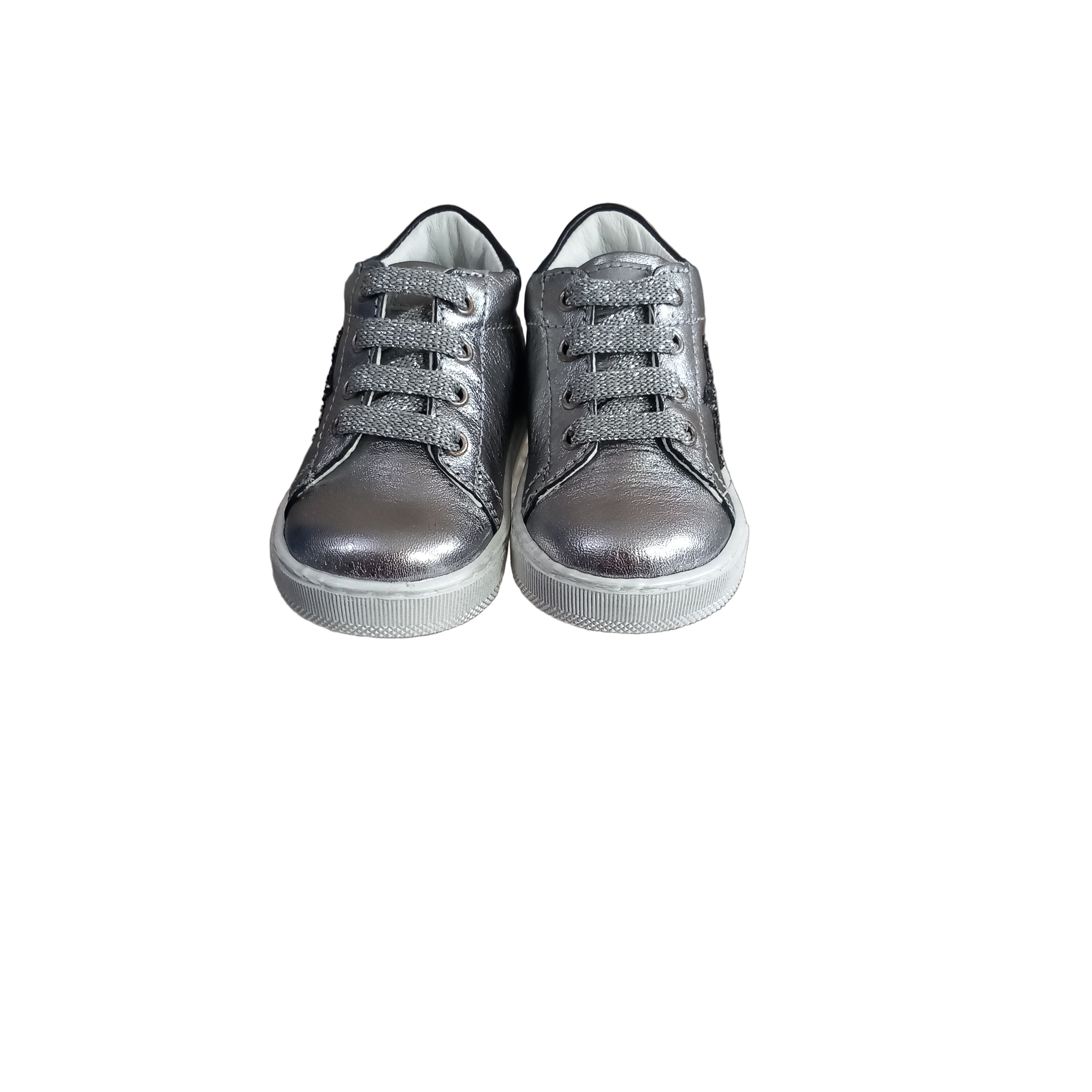 Dettaglio laterale scarpe Falcotto Sasha con chiusura sicura"